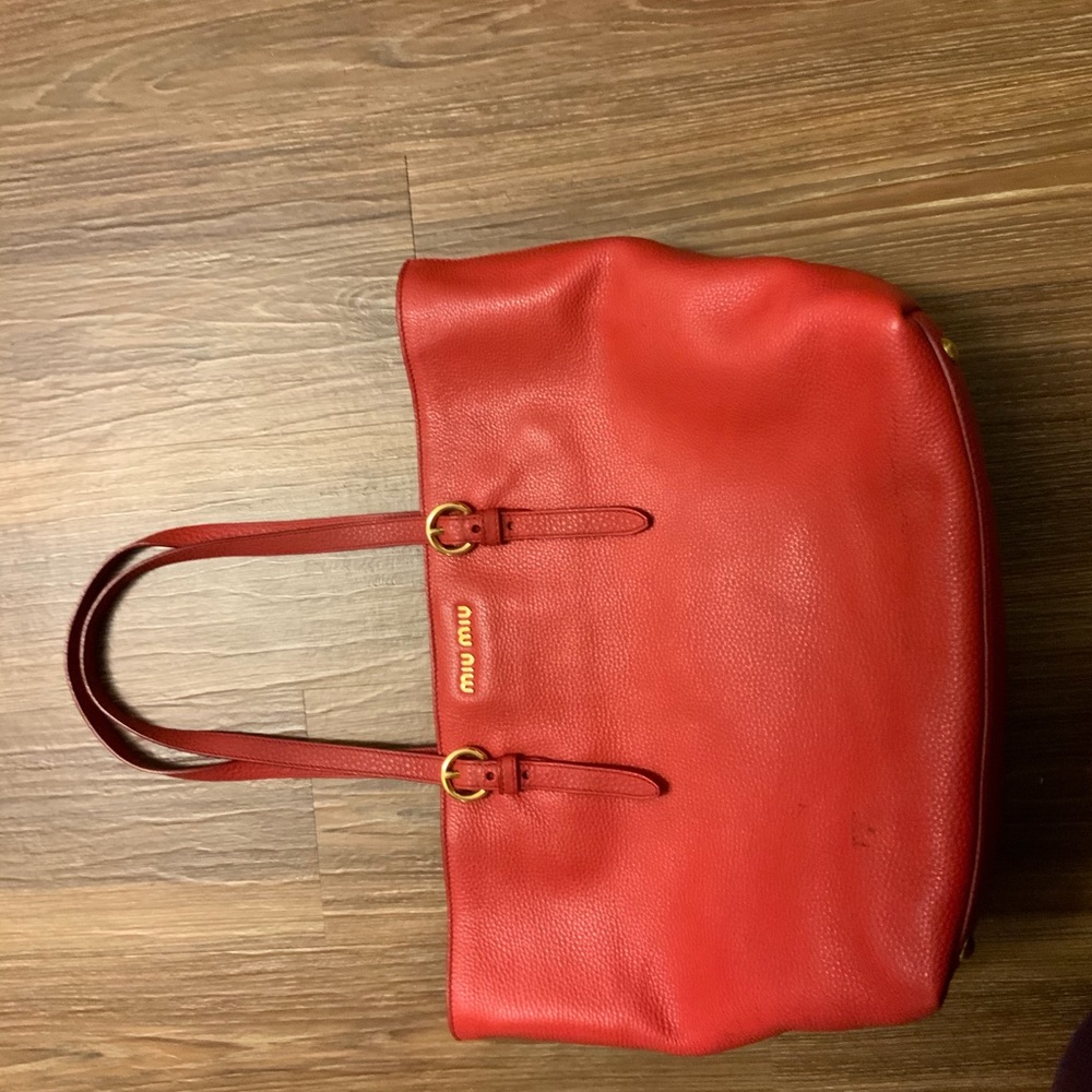 MIU MIU leather tote